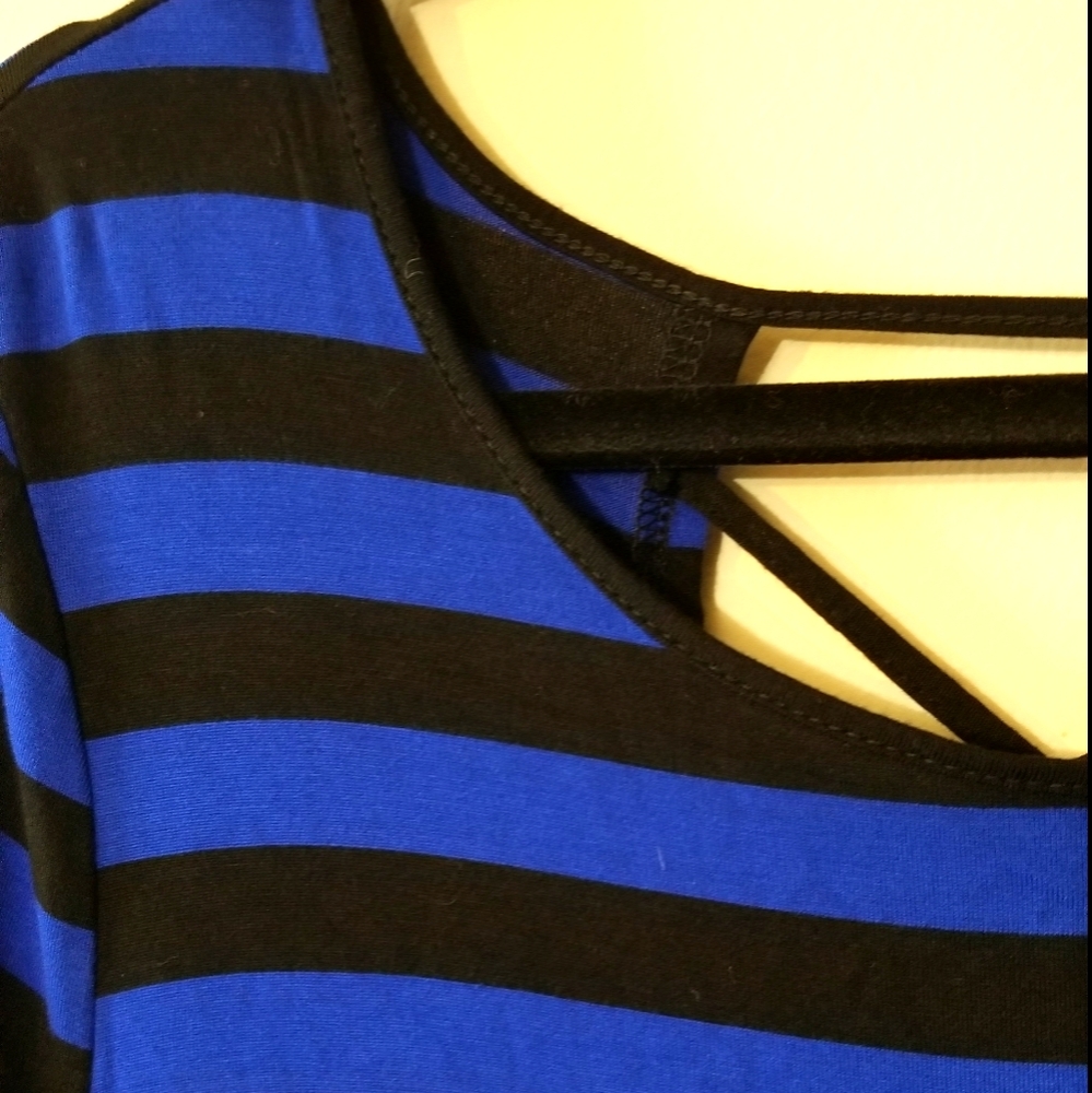 EUC LS Striped Shirt w/ Cross Strap Back